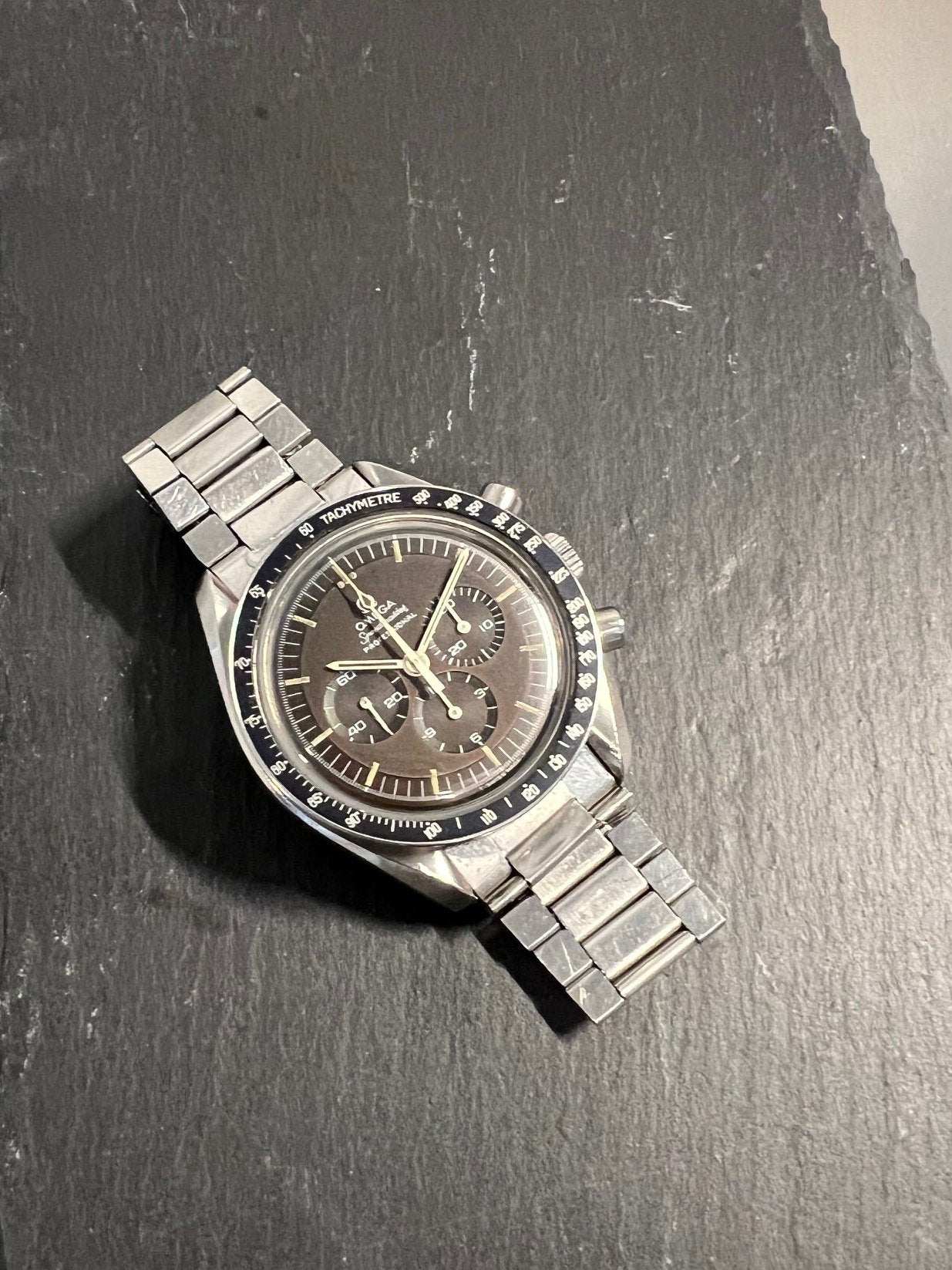 Omega Tropical Straight Writing  Speedmaster