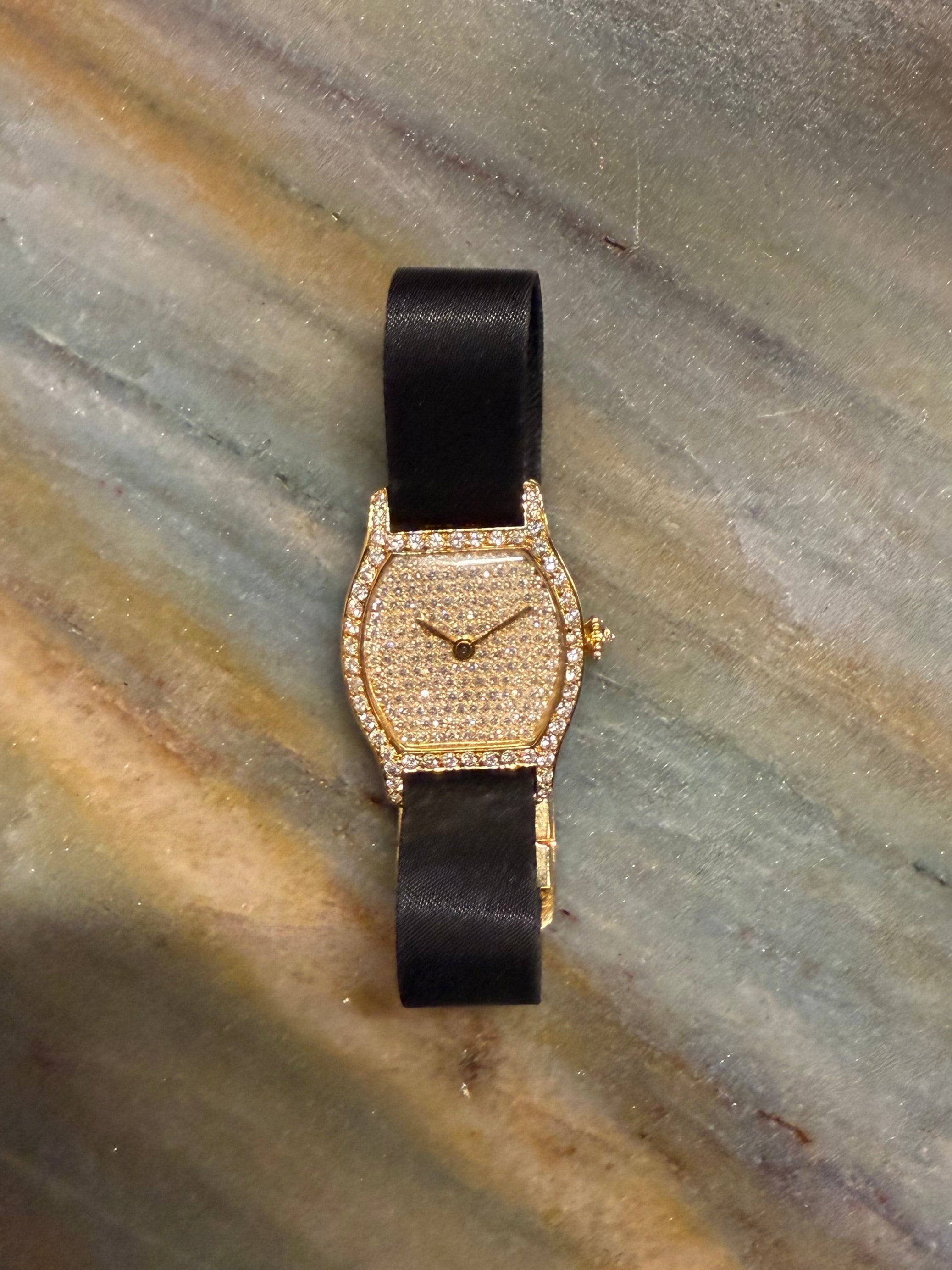 Cartier Tortue Pave