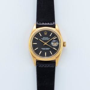 Rolex 18K Yellow Gold Oyster Perpetual Datejust Vintage Watch with Black Dial | Veralet